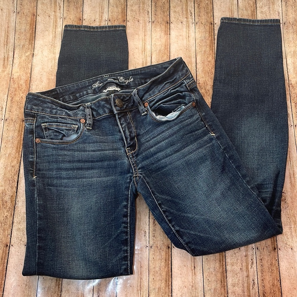 Skinny 4 petite jeans. Gently used. American eagle.